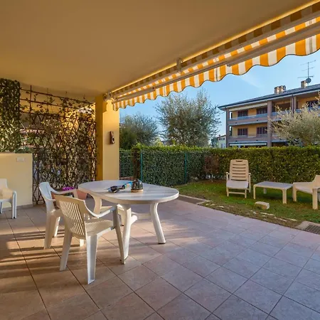 Gardappartamenti Tito Speri Pool And Garden Apartment Sirmione